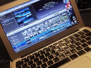 MacBook AirとiMovie